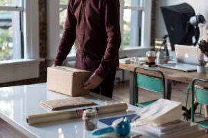 Drop shipping pros and cons